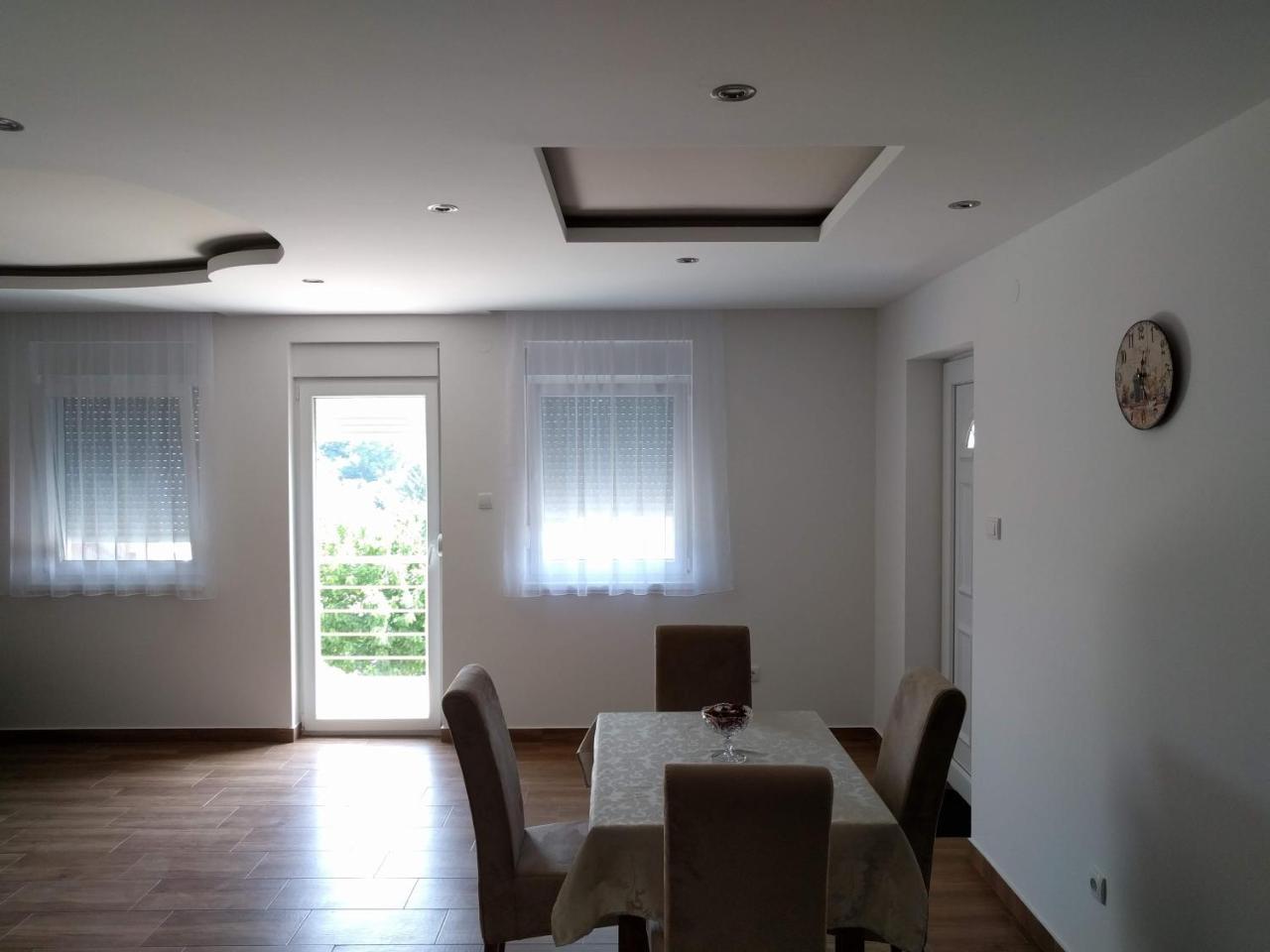 Simica Cose Διαμέρισμα Vrdnik Εξωτερικό φωτογραφία